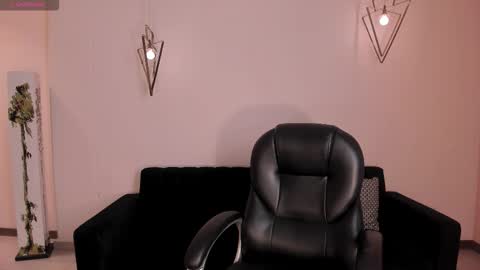 Abby Dalton  online show from 11-19-25, 06:30