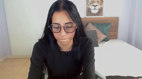 Snapshot of abbyevans__ chatting on 03-08-25, 03:02 Abby online show from 03-08-25, 03:02