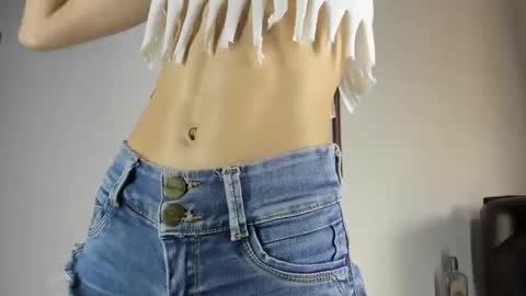Snapshot of abbyhowlland chatting on 02-01-25, 08:47 sara online show from 02-01-25, 08:47
