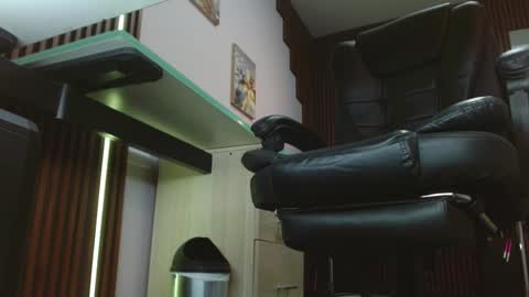 Abby Stones online show from 02-05-25, 02:37