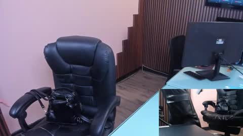 Abby Stones online show from 12-04-25, 11:19