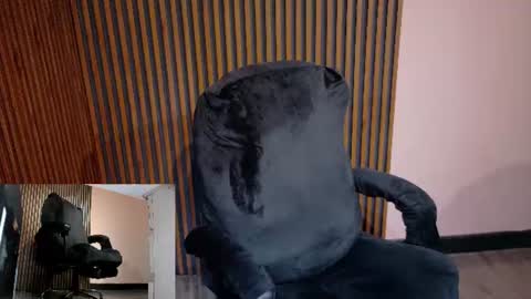 Snapshot of abbystones chatting on 07-14-26, 11:38 Abby Stones online show from 07-14-26, 11:38
