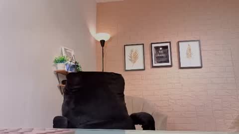Snapshot of abbystones chatting on 07-28-26, 11:39 Abby Stones online show from 07-28-26, 11:39