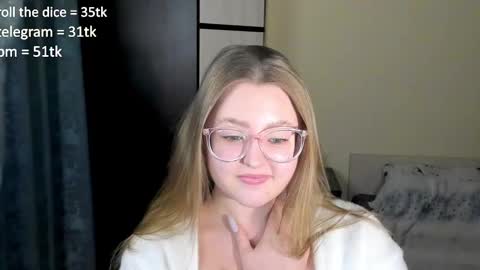 Snapshot of abbywyte chatting on 01-05-25, 02:41 Abby    Stream at Sat  Sun  Mon  Fri online show from 01-05-25, 02:41