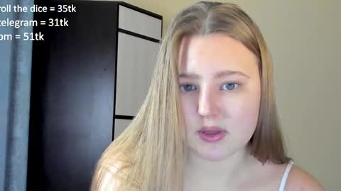 Snapshot of abbywyte chatting on 01-26-25, 01:36 Abby    Stream at Sat  Sun  Mon  Fri online show from 01-26-25, 01:36