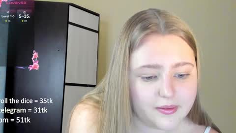 Snapshot of abbywyte chatting on 02-09-25, 04:50 Abby    Stream at Sat  Sun  Mon  Fri online show from 02-09-25, 04:50