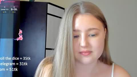 Snapshot of abbywyte chatting on 02-24-25, 01:31 Abby    Stream at Sat  Sun  Mon  Fri online show from 02-24-25, 01:31