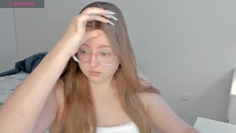 Snapshot of abbywyte chatting on 02-08-26, 02:31 Abby Stream at Sat Sun Mon Fri online show from 02-08-26, 02:31