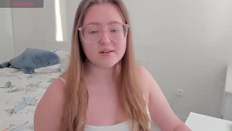 Snapshot of abbywyte chatting on 02-15-26, 02:14 Abby Stream at Sat Sun Mon Fri online show from 02-15-26, 02:14