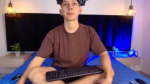 Snapshot of abeel_ordaz chatting on 11-24-25, 07:13 Abel Ordaz online show from 11-24-25, 07:13