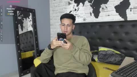 Independence model AbelAsburgo online show from 02-05-25, 08:04