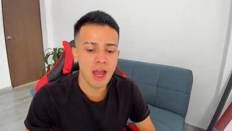 Independence model AbelAsburgo online show from 03-18-26, 07:28