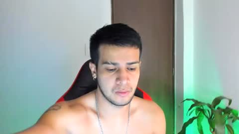 Independence model AbelAsburgo online show from 06-17-26, 05:10