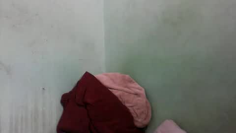 Snapshot of abella677022 chatting on 02-14-26, 04:53 abella677022 online show from 02-14-26, 04:53