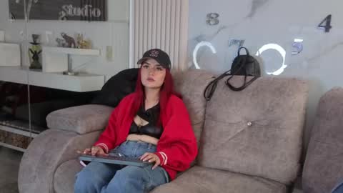 abella_as_ online show from 04-28-26, 02:33