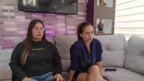 Snapshot of abella_as_ chatting on 05-15-26, 02:35 abella_as_ online show from 05-15-26, 02:35