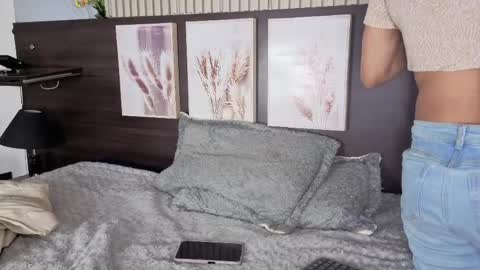 Snapshot of abella_as_ chatting on 05-16-26, 10:36 abella_as_ online show from 05-16-26, 10:36