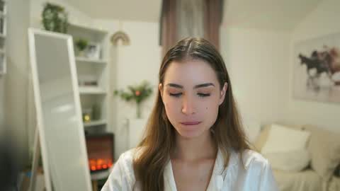 abella_danger_x online show from 10-24-25, 08:44