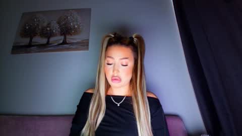 abella_soleill online show from 02-02-26, 06:34