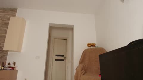 Snapshot of abellaangel chatting on 09-13-25, 12:05 Mermaid online show from 09-13-25, 12:05