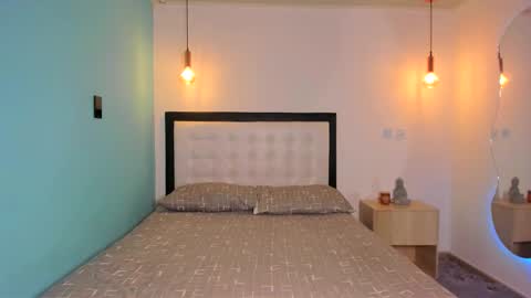 Snapshot of abellaconnor chatting on 09-24-25, 10:07 Abella and Kendra online show from 09-24-25, 10:07