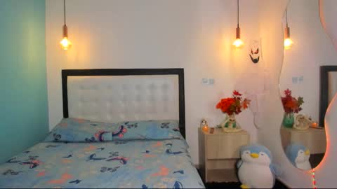 Snapshot of abellaconnor chatting on 10-29-25, 09:38 Abella and Kendra online show from 10-29-25, 09:38