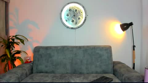 Snapshot of abellaconnor chatting on 02-16-26, 09:44 Abella and Kendra online show from 02-16-26, 09:44