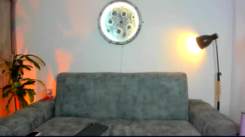 Snapshot of abellaconnor chatting on 02-26-26, 08:52 Abella and Kendra online show from 02-26-26, 08:52