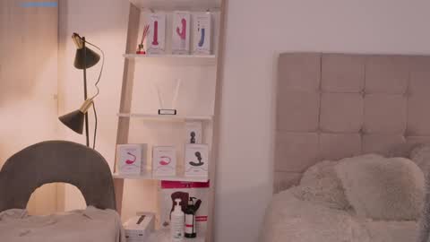 Snapshot of abellacroft chatting on 12-03-24, 04:06 Abella online show from 12-03-24, 04:06