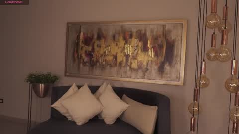 Snapshot of abellacroft chatting on 10-04-25, 01:09 Abella online show from 10-04-25, 01:09