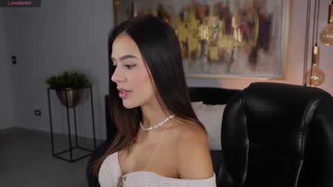 Snapshot of abellacroft chatting on 03-09-26, 01:48 Abella online show from 03-09-26, 01:48