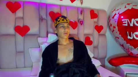 abie  max online show from 02-14-25, 01:34