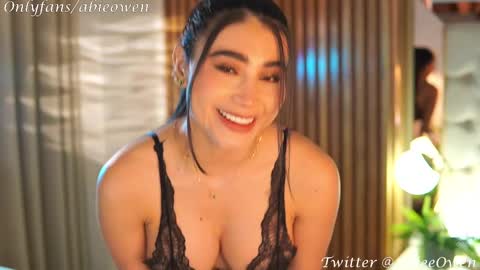 abie_owen online show from 02-12-25, 10:37