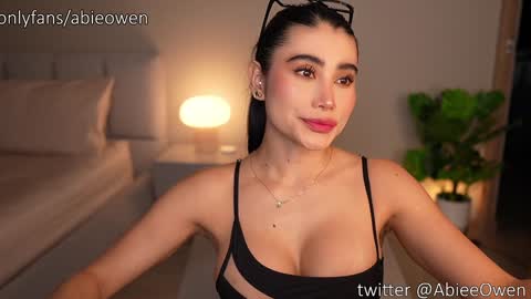 abie_owen online show from 03-21-26, 12:15