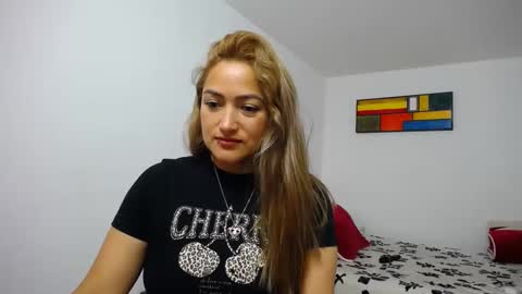 Snapshot of abie_spicy_ chatting on 10-03-25, 01:30 ximena online show from 10-03-25, 01:30