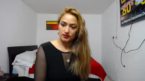 Snapshot of abie_spicy_ chatting on 11-19-25, 12:49 ximena online show from 11-19-25, 12:49