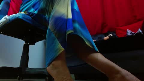 Snapshot of abril_beltran_ chatting on 12-14-25, 10:03 Abril Beltran online show from 12-14-25, 10:03