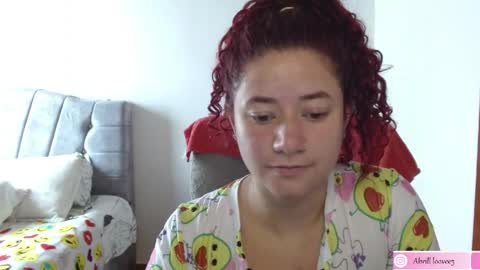 Snapshot of abril_lovee2 chatting on 04-07-26, 05:35 Abril online show from 04-07-26, 05:35