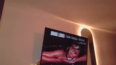 Abril  online show from 09-15-25, 05:07