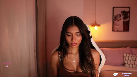 Snapshot of abril_w18 chatting on 01-14-26, 11:42 My name is Alexa. Please say hello I like to chat with you. If you have requests please use tip online show from 01-14-26, 11:42