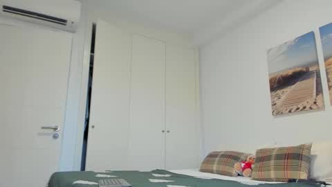 Helena online show from 12-16-25, 10:09