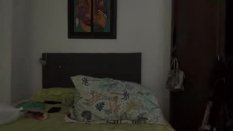 abrilsantosxo online show from 04-01-26, 12:28