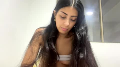 abrilsantosxo online show from 04-27-26, 11:58