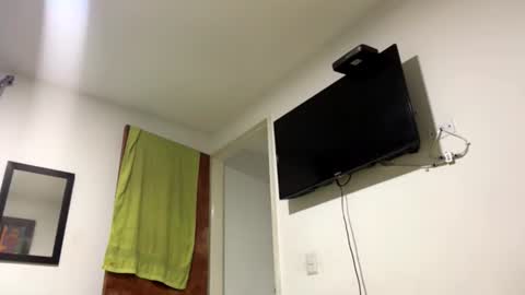 abrilsantosxo online show from 06-11-26, 12:36