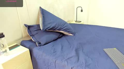 AbrilSonne online show from 03-08-25, 06:58