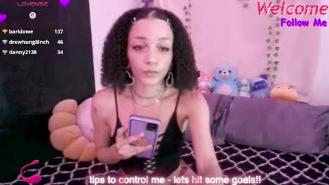 Peach online show from 11-08-25, 12:33