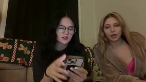 Snapshot of abs7719 chatting on 11-08-25, 02:01 Abs online show from 11-08-25, 02:01