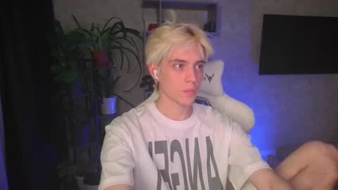 Nick online show from 12-04-25, 03:43