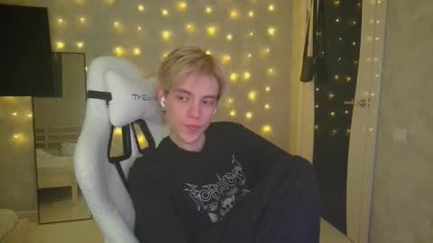 Nick online show from 01-15-26, 04:22