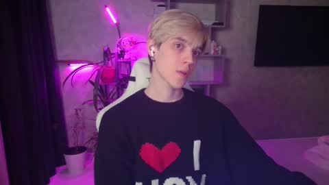 Nick online show from 02-11-26, 10:48